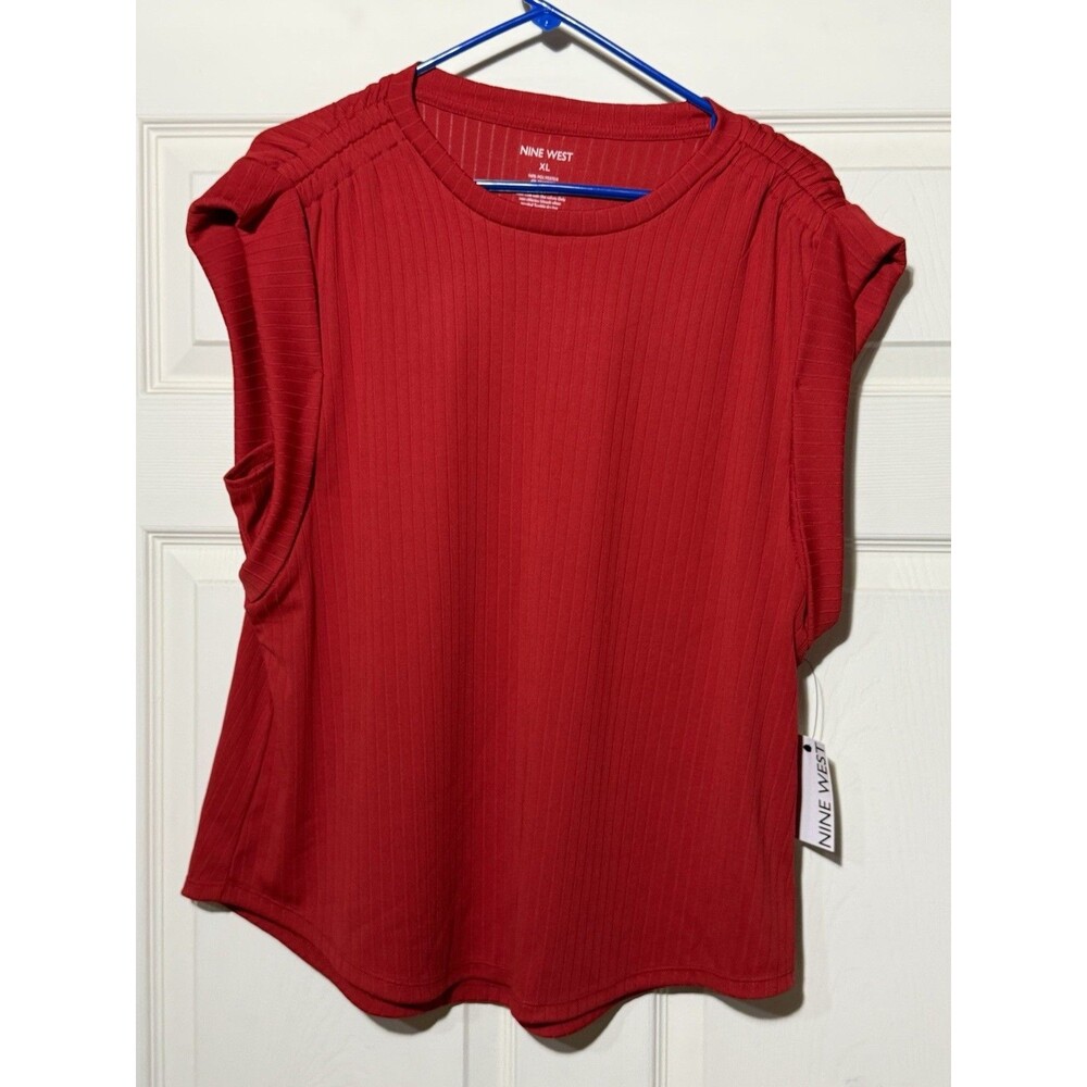 Nine West Women's Red Sleeveless Top Sz XL NWT - Picture 2 of 3